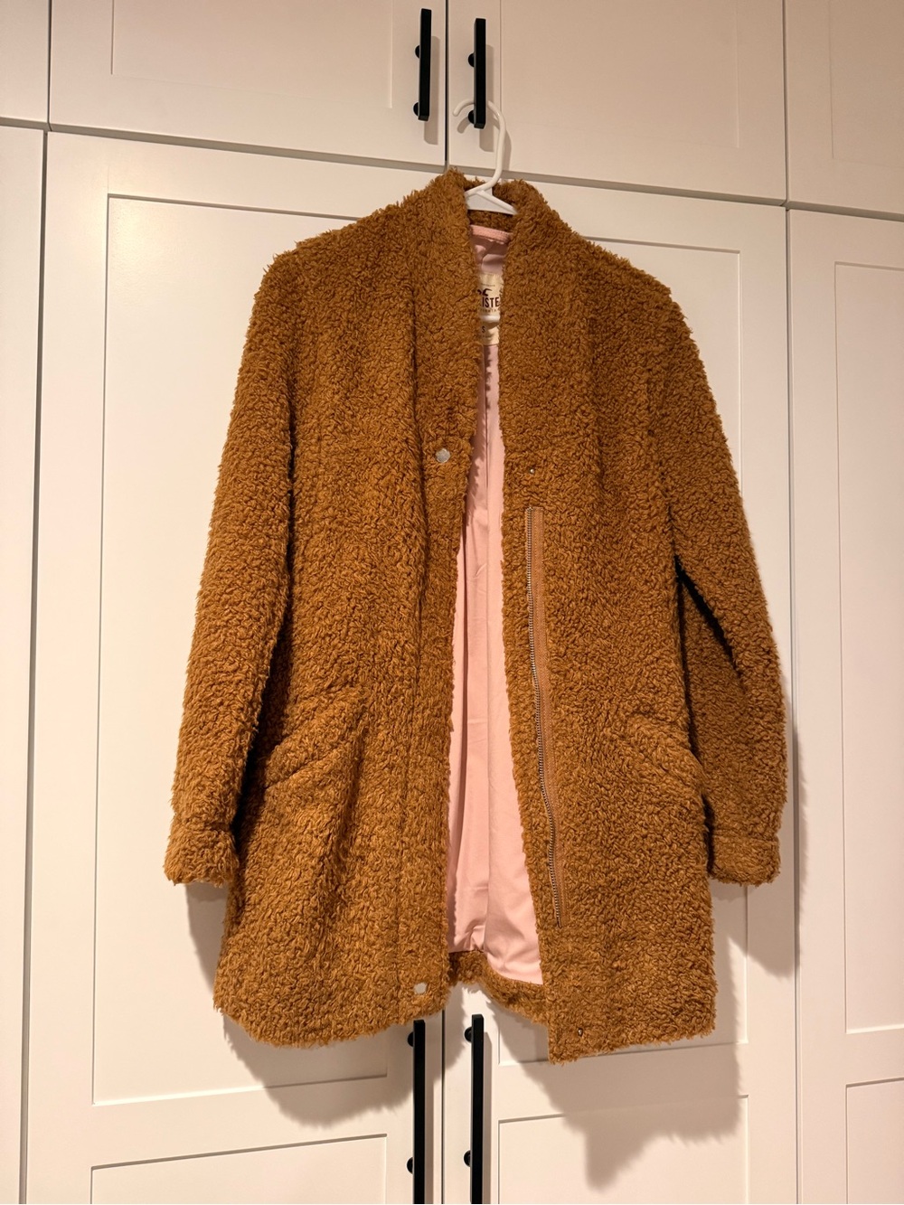 Hollister Women’s Teddy Jacket in Camel Brown